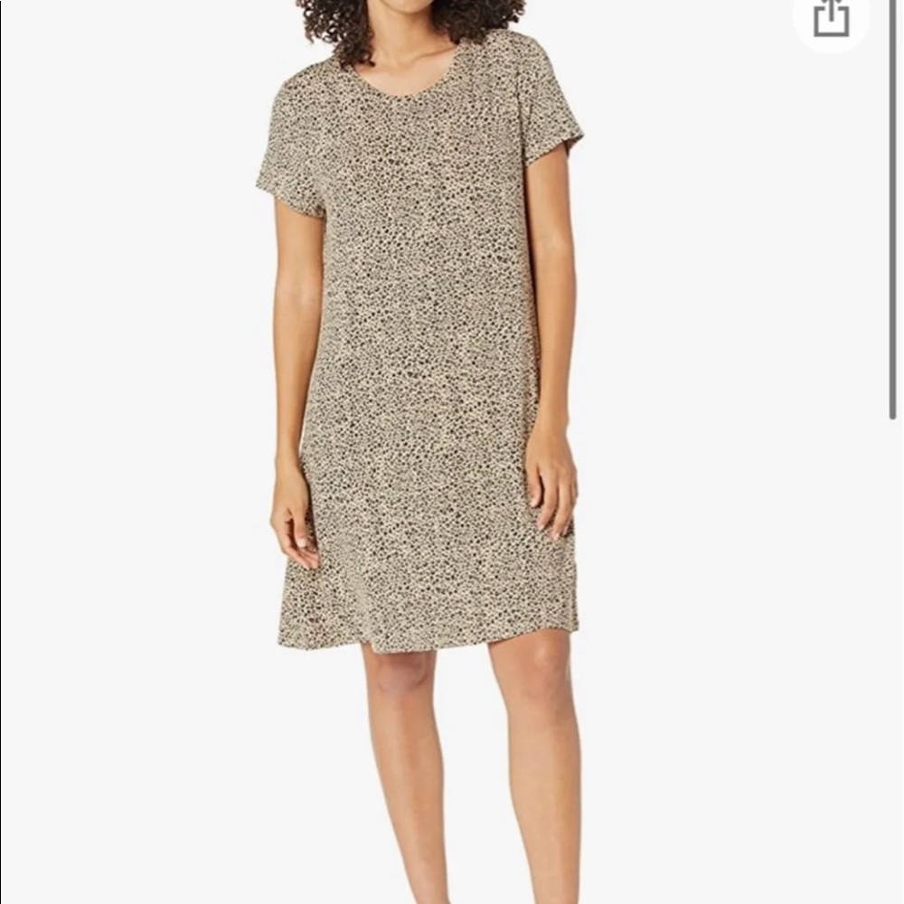 Amazon Essentials comfortable dailywear swing dress Large NEW